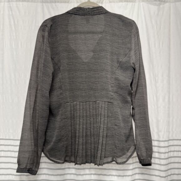 Coldwater Creek Blouse Shirt Womens‎ Medium Front  Ruffle V-Neck Stripe Black - Picture 1 of 6